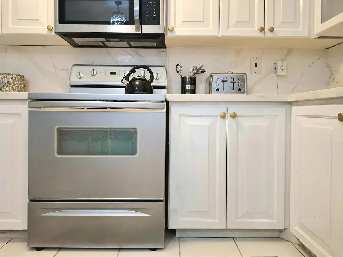 Oceanview! Walk To Town And Beach-Payment Required To Reserve Ocho Rios Apartman